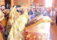 Божественная Литургия в храме Святых Царственных Страстотерпцев на станции Сологубовка